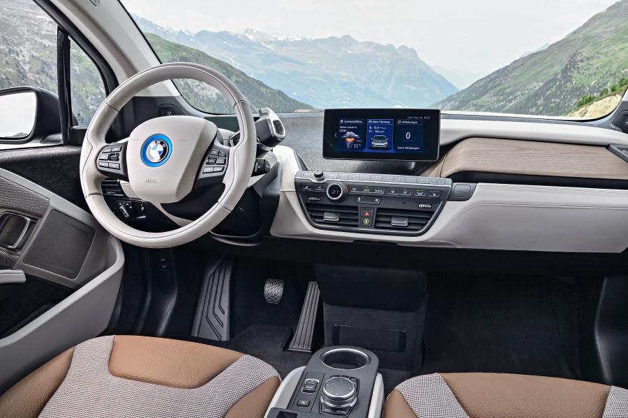 Торпедо BMW i3 (I01) 2018 года  (WW) (фото 48 из 81)